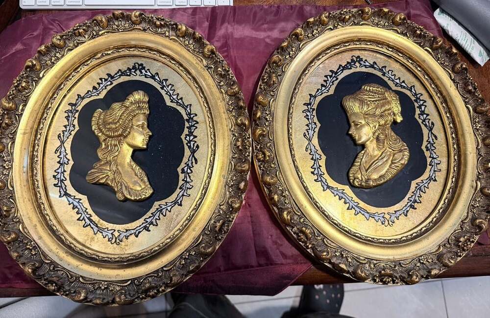 Vintage Pair of 3D Gold and Black Cameo Wall Hangings Oval Frames